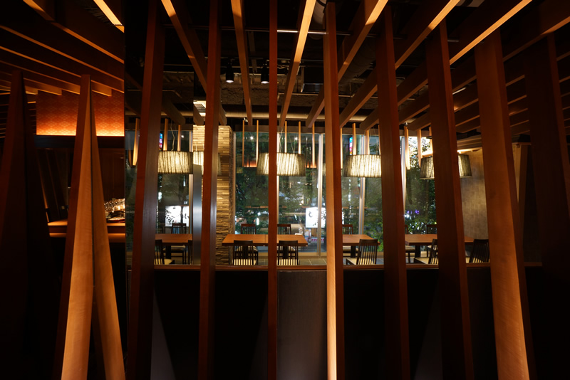 東京都新宿区 ダイニングレストラン 店舗設計の施工例
